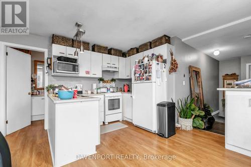 77 Lancaster Street W, Kitchener, ON - Indoor Photo Showing Kitchen
