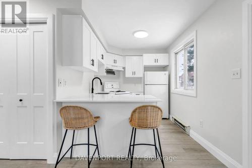 77 Lancaster Street W, Kitchener, ON - Indoor Photo Showing Kitchen