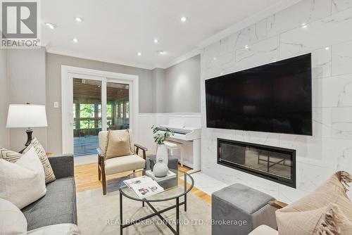 4082 Powderhorn Crescent, Mississauga, ON - Indoor Photo Showing Living Room With Fireplace