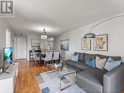 806 - 2470 Eglinton Avenue W, Toronto, ON - Indoor Photo Showing Living Room