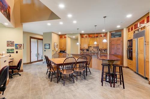 1306 Huckleberry Road, Kelowna, BC - Indoor Photo Showing Dining Room