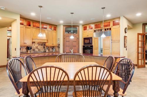 1306 Huckleberry Road, Kelowna, BC - Indoor Photo Showing Dining Room