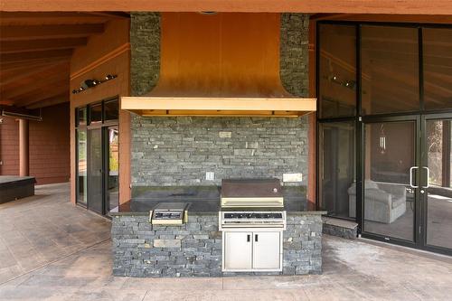 1306 Huckleberry Road, Kelowna, BC - Indoor Photo Showing Other Room