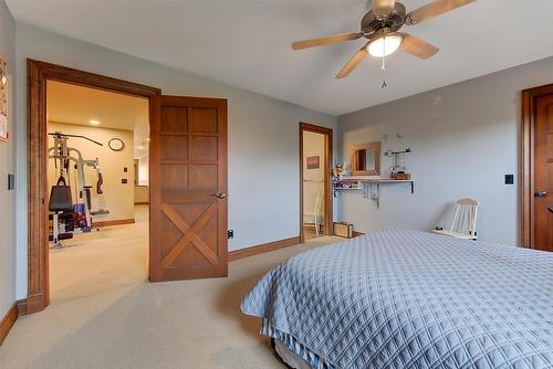 1306 Huckleberry Road, Kelowna, BC - Indoor Photo Showing Bedroom