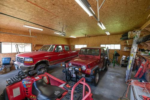 1306 Huckleberry Road, Kelowna, BC - Indoor Photo Showing Garage