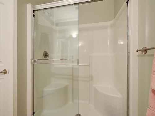 2171 Mimosa Drive, West Kelowna, BC - Indoor Photo Showing Bathroom