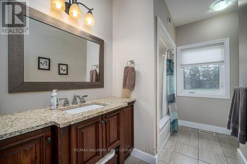 2516 County 9 Road, Greater Napanee, ON - Indoor Photo Showing Bathroom