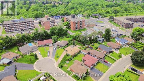 8 Starlight Court, Hamilton, ON - Outdoor With View