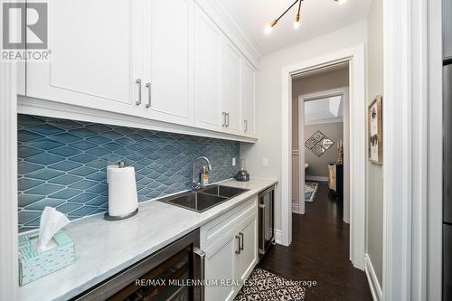 7 Castle Mountain Court, King (Nobleton), ON - Indoor Photo Showing Kitchen With Double Sink