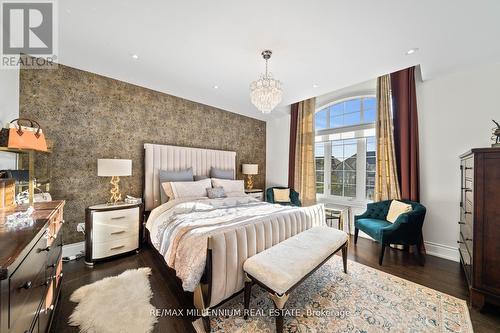 7 Castle Mountain Court, King (Nobleton), ON - Indoor Photo Showing Bedroom