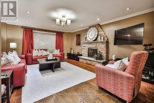 1846 Paddock Crescent, Mississauga, ON - Indoor Photo Showing Living Room With Fireplace