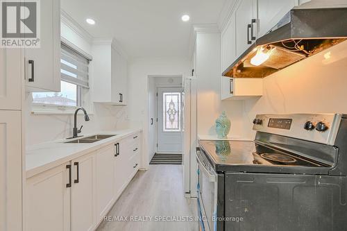 8 Gulliver Crescent, Brampton, ON - Indoor Photo Showing Kitchen With Double Sink