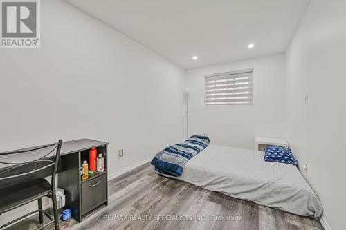 8 Gulliver Crescent, Brampton, ON - Indoor Photo Showing Bedroom