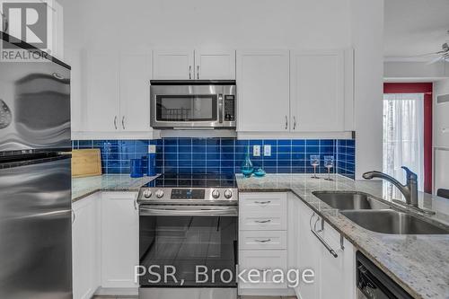 211 - 354 Atherley Road, Orillia, ON - Indoor Photo Showing Kitchen With Double Sink With Upgraded Kitchen