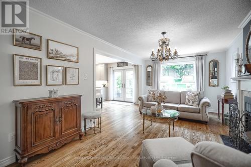 1475 Ravensmoor Crescent, Mississauga, ON - Indoor Photo Showing Living Room With Fireplace