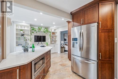 16 Grasett Crescent, Barrie (West Bayfield), ON - Indoor Photo Showing Kitchen