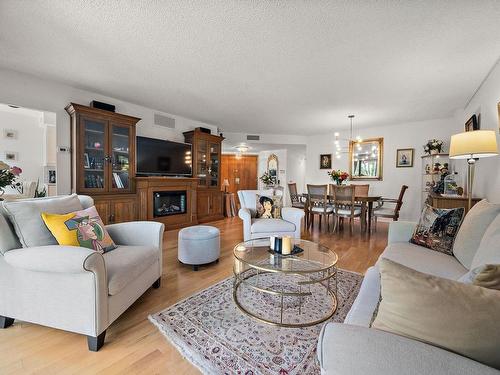 Vue d'ensemble - F-2-5955 Av. Wilderton, Montréal (Côte-Des-Neiges/Notre-Dame-De-Grâce), QC - Indoor Photo Showing Living Room