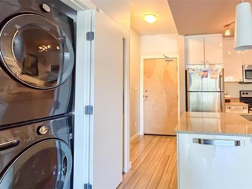 218-2871 Jacklin Rd, Langford, BC - Indoor Photo Showing Laundry Room