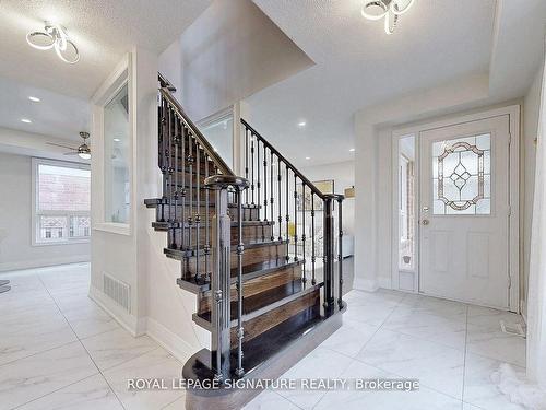 4567 Donegal Dr, Mississauga, ON - Indoor Photo Showing Other Room