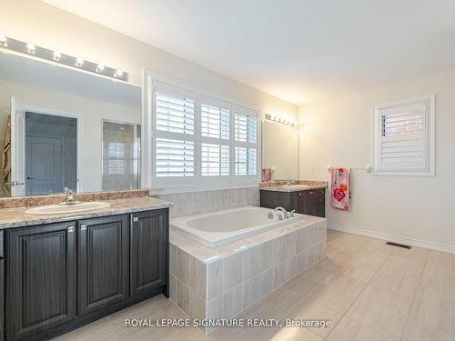 197 Thornbush Blvd, Brampton, ON - Indoor Photo Showing Bathroom