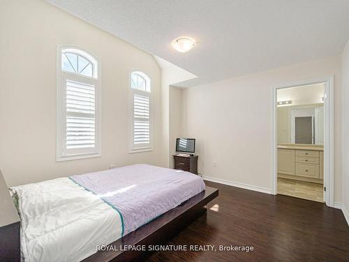 197 Thornbush Blvd, Brampton, ON - Indoor Photo Showing Bedroom