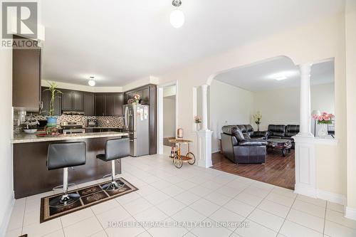 7163 Wrigley Court, Mississauga, ON - Indoor Photo Showing Other Room