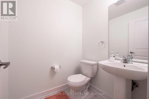 53 Benoit Street, Vaughan (Vellore Village), ON - Indoor Photo Showing Bathroom