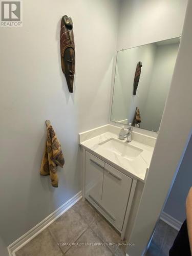 2365 Brookhurst Road, Mississauga, ON - Indoor Photo Showing Bathroom