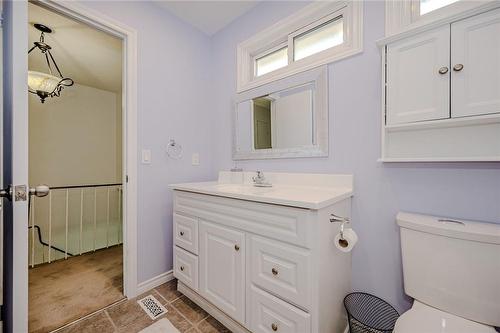 1548 Newlands Crescent|Unit #14, Burlington, ON - Indoor Photo Showing Bathroom