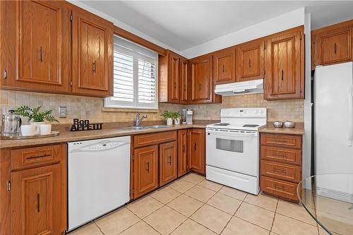 196 Erin Avenue, Hamilton, ON - Indoor Photo Showing Kitchen With Double Sink