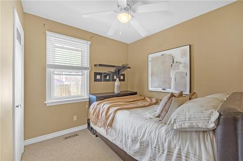 196 Erin Avenue, Hamilton, ON - Indoor Photo Showing Bedroom