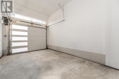 25 Shadyside Avenue, Hamilton, ON - Indoor Photo Showing Garage