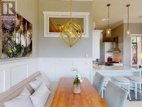 101-4675 Marine Ave, Powell River, BC - Indoor Photo Showing Dining Room