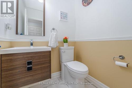 8 Drayglass Court, Brampton, ON - Indoor Photo Showing Bathroom