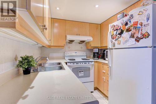 2512 - 3 Rean Drive, Toronto (Bayview Village), ON - Indoor Photo Showing Kitchen With Double Sink