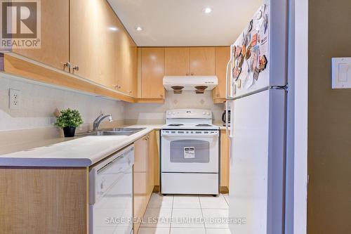 2512 - 3 Rean Drive, Toronto (Bayview Village), ON - Indoor Photo Showing Kitchen With Double Sink