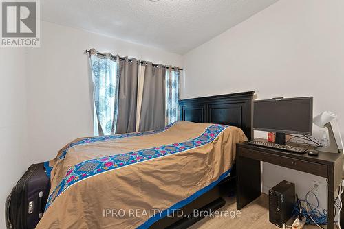 1609 - 2150 Lawrence Avenue E, Toronto, ON - Indoor Photo Showing Bedroom