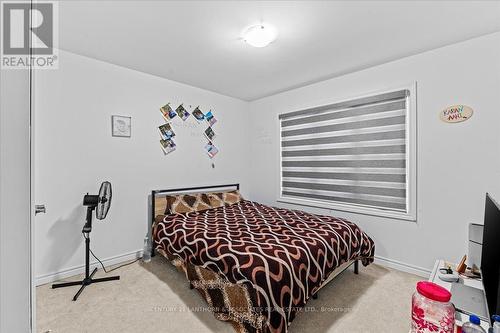 34 Lincoln Drive, Belleville, ON - Indoor Photo Showing Bedroom