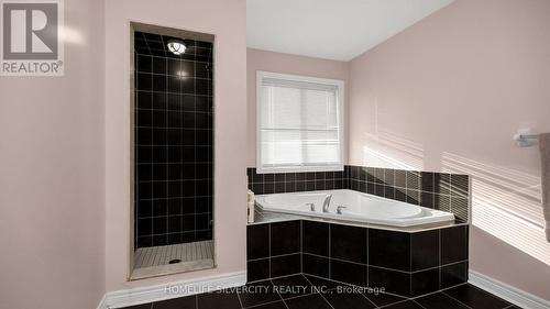 428 Father Tobin Road, Brampton, ON - Indoor Photo Showing Bathroom