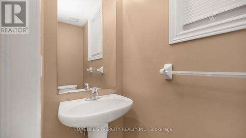 428 Father Tobin Road, Brampton, ON - Indoor Photo Showing Bathroom