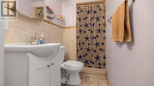 428 Father Tobin Road, Brampton, ON - Indoor Photo Showing Bathroom