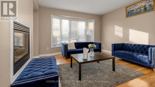 428 Father Tobin Road, Brampton, ON - Indoor Photo Showing Living Room