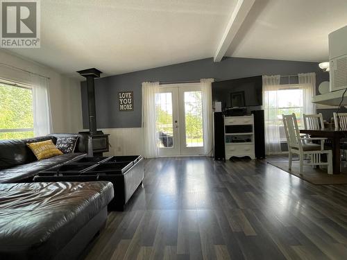 166 Mcconachie Creek Road, Fort Nelson, BC - Indoor Photo Showing Living Room