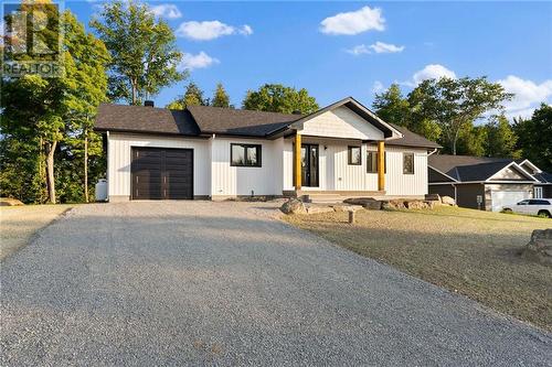 Welcome home to Calabogie - 38 Partridge Drive, Calabogie, ON - Outdoor