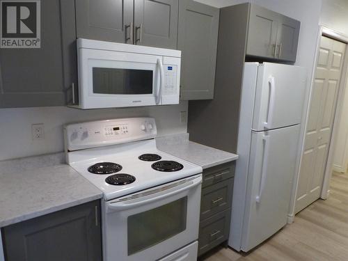 8700 Jubilee Road E Unit# 205, Summerland, BC - Indoor Photo Showing Kitchen