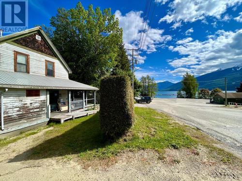 87 Nelson Avenue, Nakusp, BC - Outdoor