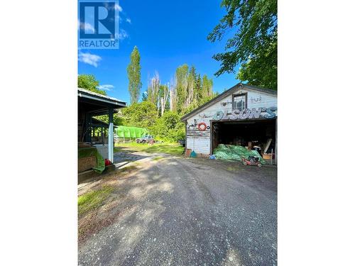 87 Nelson Avenue, Nakusp, BC - Outdoor