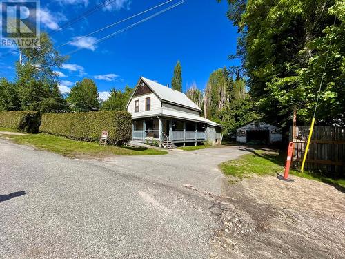 87 Nelson Avenue, Nakusp, BC - Outdoor