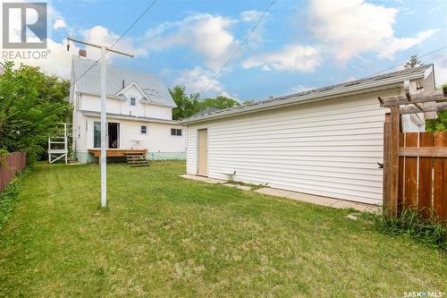 1015 2Nd Avenue Ne, Moose Jaw, SK - Outdoor