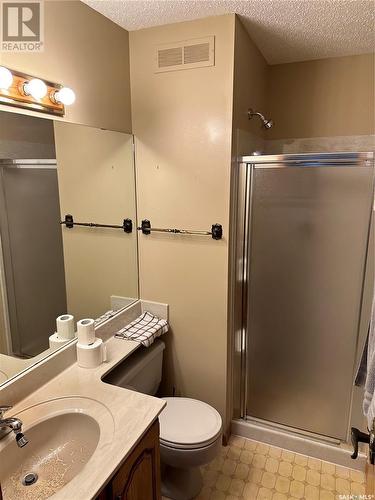 111 Smoothstone Crescent, Saskatoon, SK - Indoor Photo Showing Bathroom